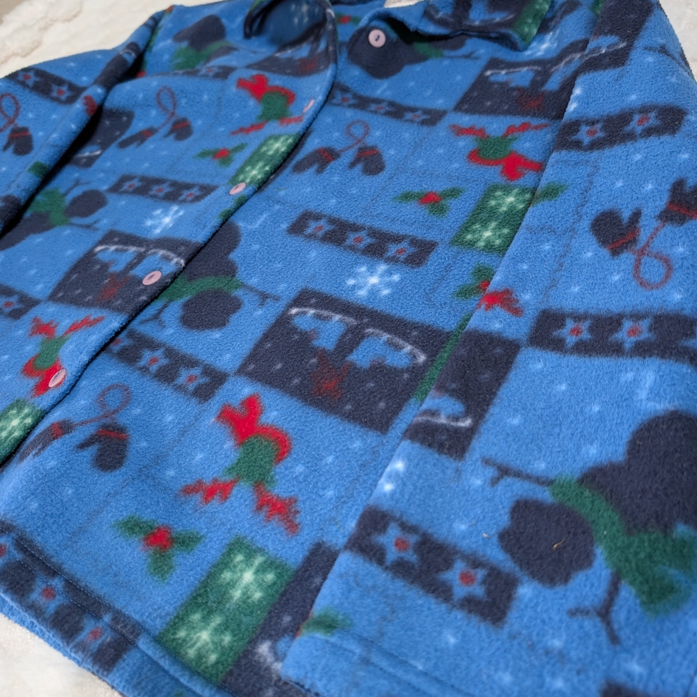 Blue holiday Patterned Button-Up Fleece - Picture 9 of 10